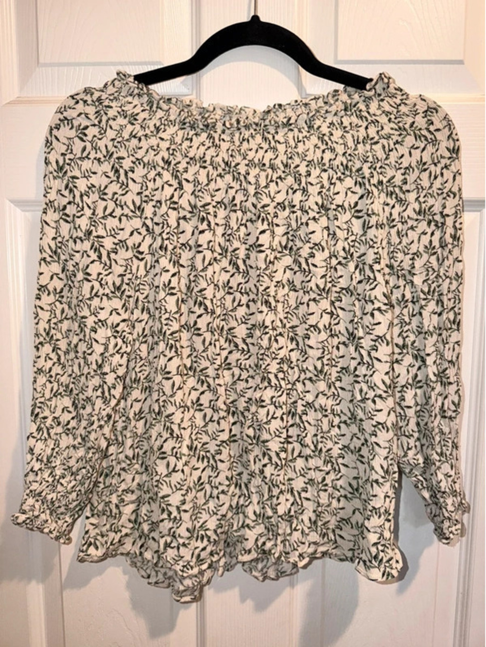 MelloDay Cream & Green Floral Smocked Long Sleeve Blouse – Small